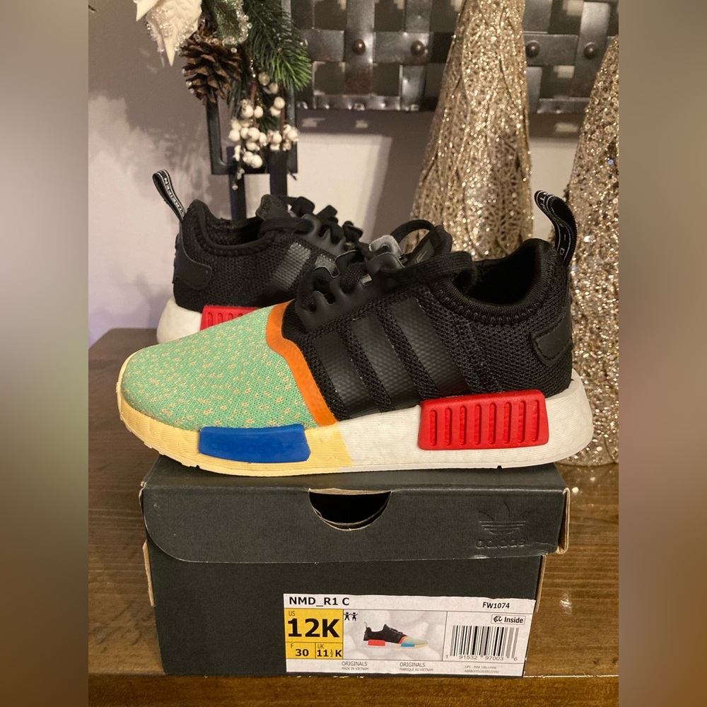 Adidas NMDs for kids! One of the best colorway released! Like new 8.9/10!size 12
